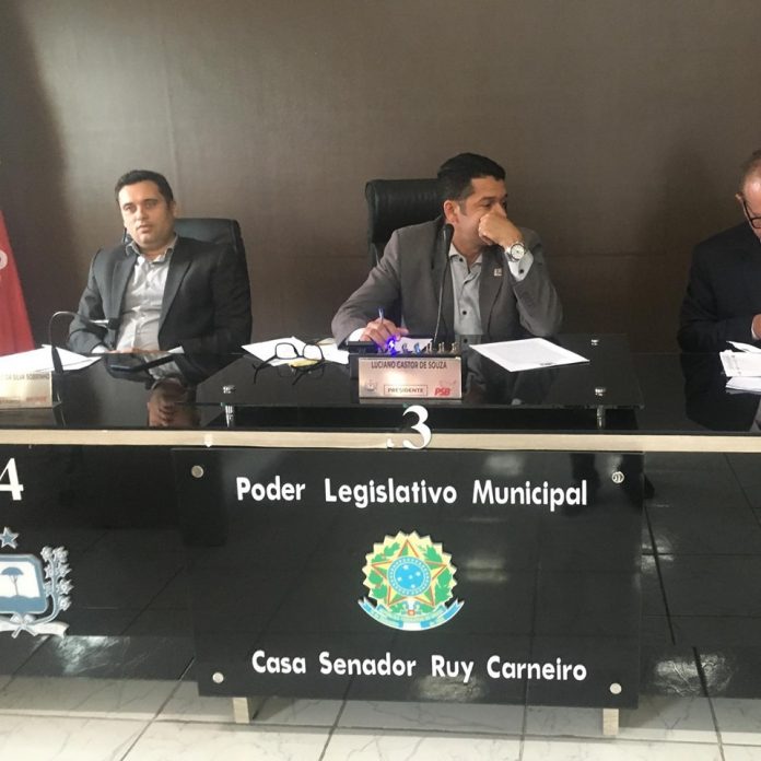 Câmara retoma período legislativo
